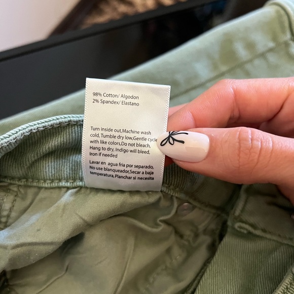 Green RISEN Jeans - Picture 6 of 6